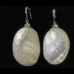 Shell earring